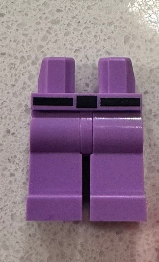 classic belt legs (no silver border)