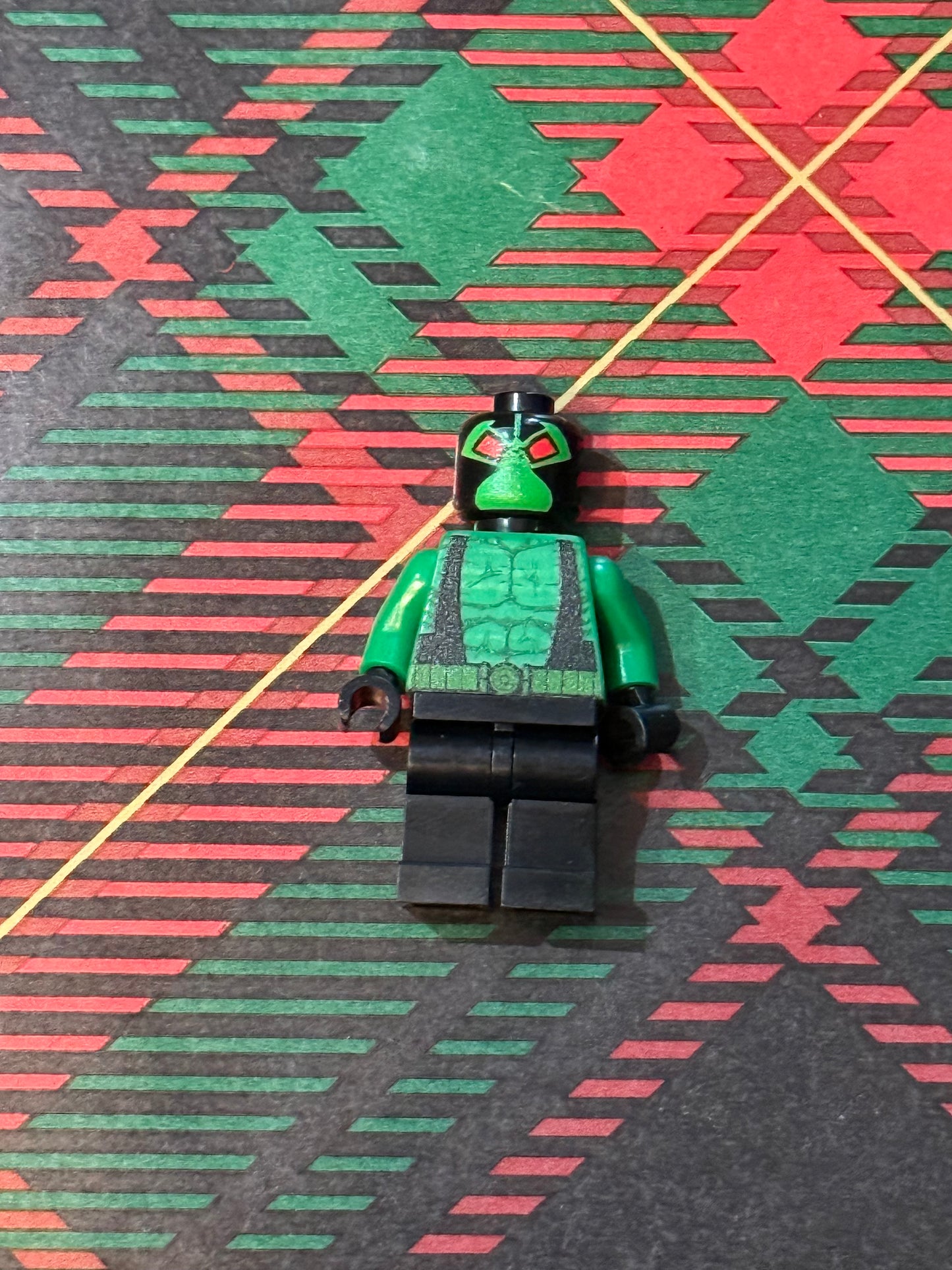 Green luchador UV