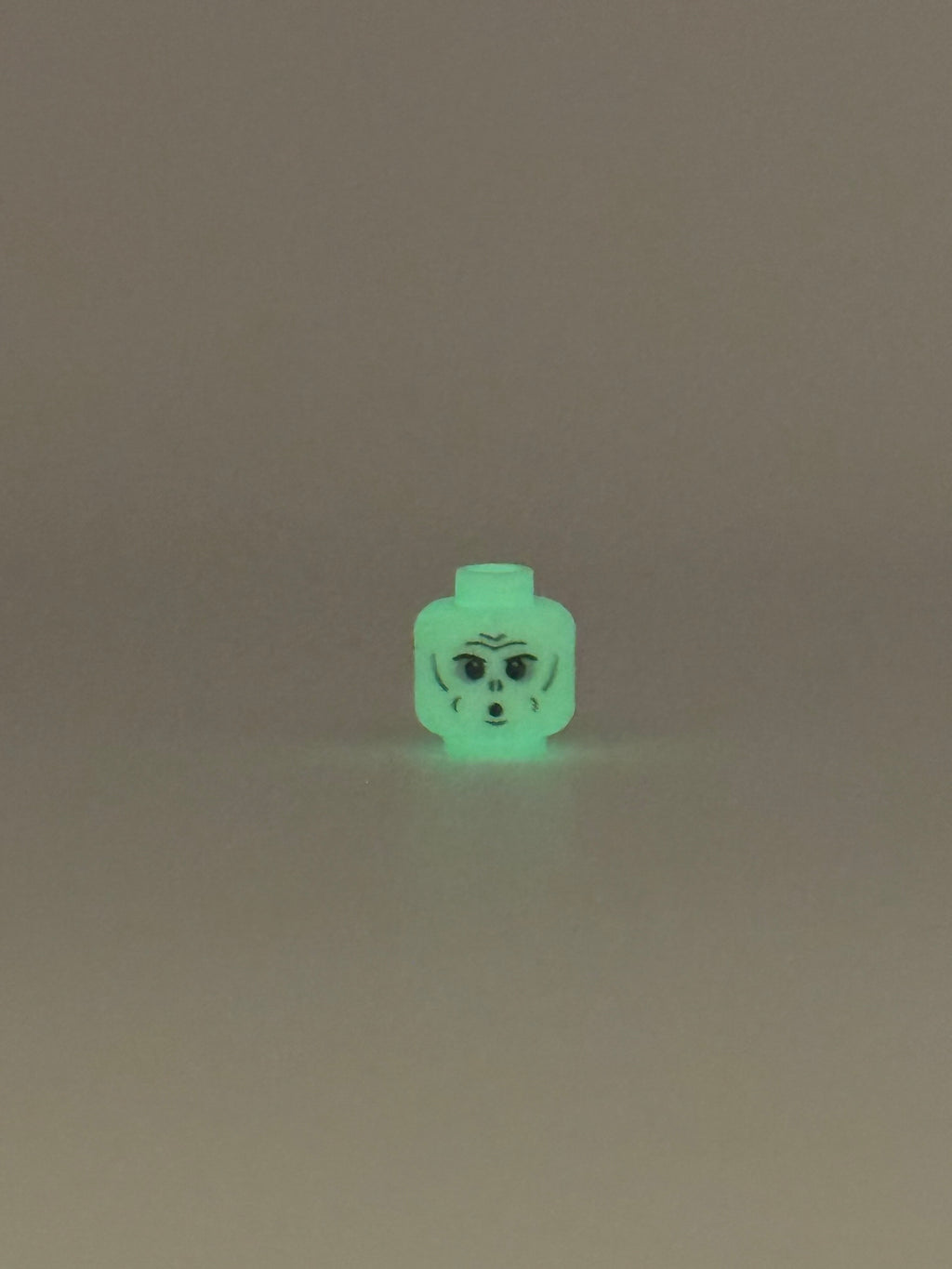 Artfinder  ALT Heads UV